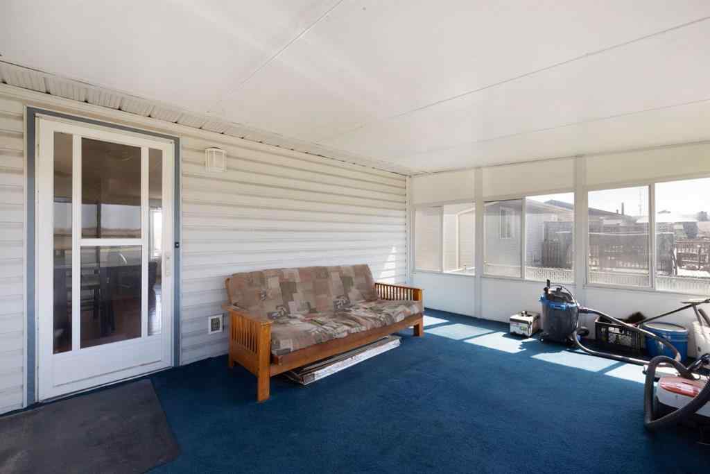 MLS® A2221559 - 173 Oaks Crescent  in Thickwood Fort McMurray, Residential
