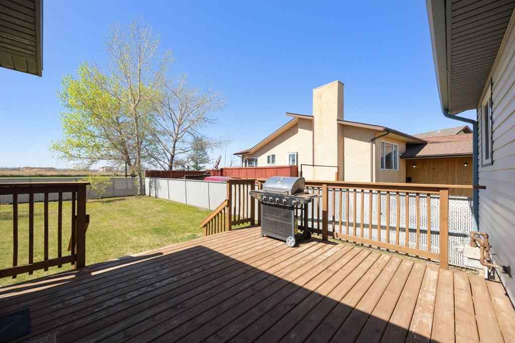 MLS® A2221559 - 173 Oaks Crescent  in Thickwood Fort McMurray, Residential