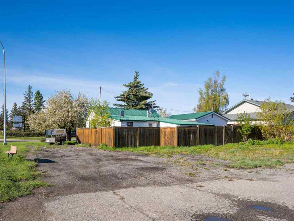 MLS® A2221577 - 309 GOVERNMENT Road S in NONE Diamond Valley, Commercial
