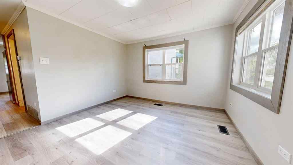 MLS® A2221625 - 10520 101 Avenue  in College Park Grande Prairie, Residential