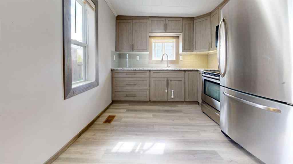 MLS® A2221625 - 10520 101 Avenue  in College Park Grande Prairie, Residential