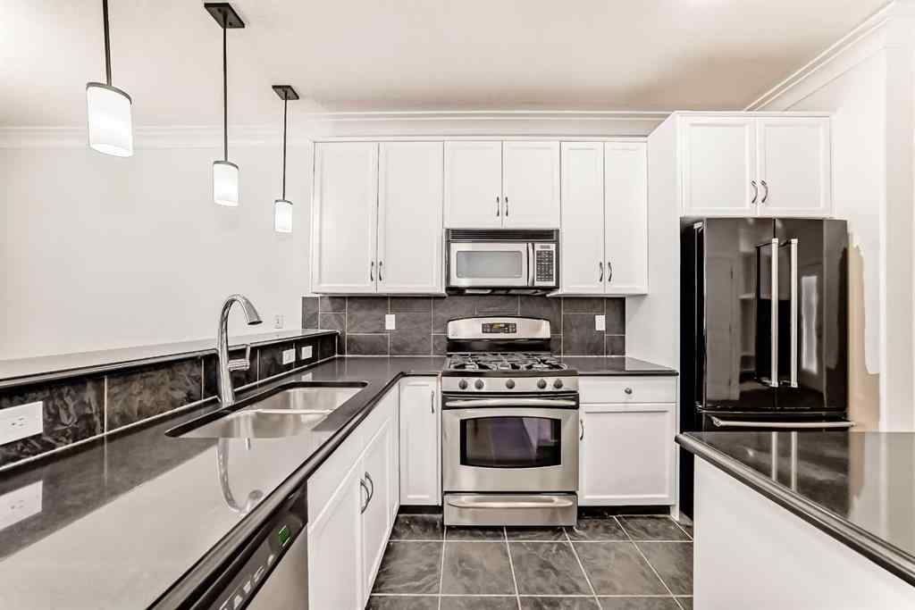 MLS® A2221635 - 199 McKenzie Towne Drive SE in McKenzie Towne Calgary, Residential