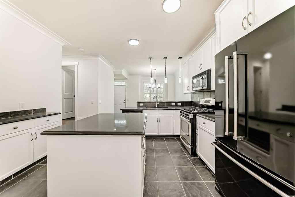 MLS® A2221635 - 199 McKenzie Towne Drive SE in McKenzie Towne Calgary, Residential