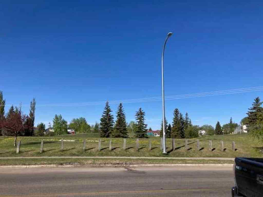MLS® A2221638 - 10341 Landing Drive  in Crystal Landing Grande Prairie, Residential