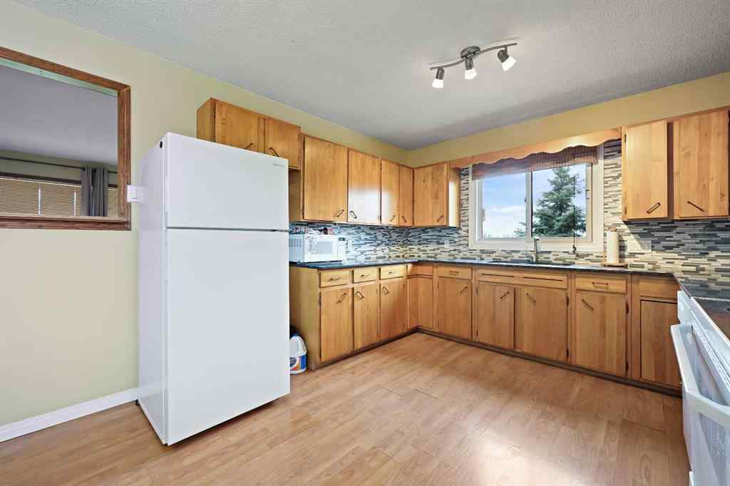 MLS® A2221679 - 31109 Range Road 273   in NONE Rural Mountain View County, Residential