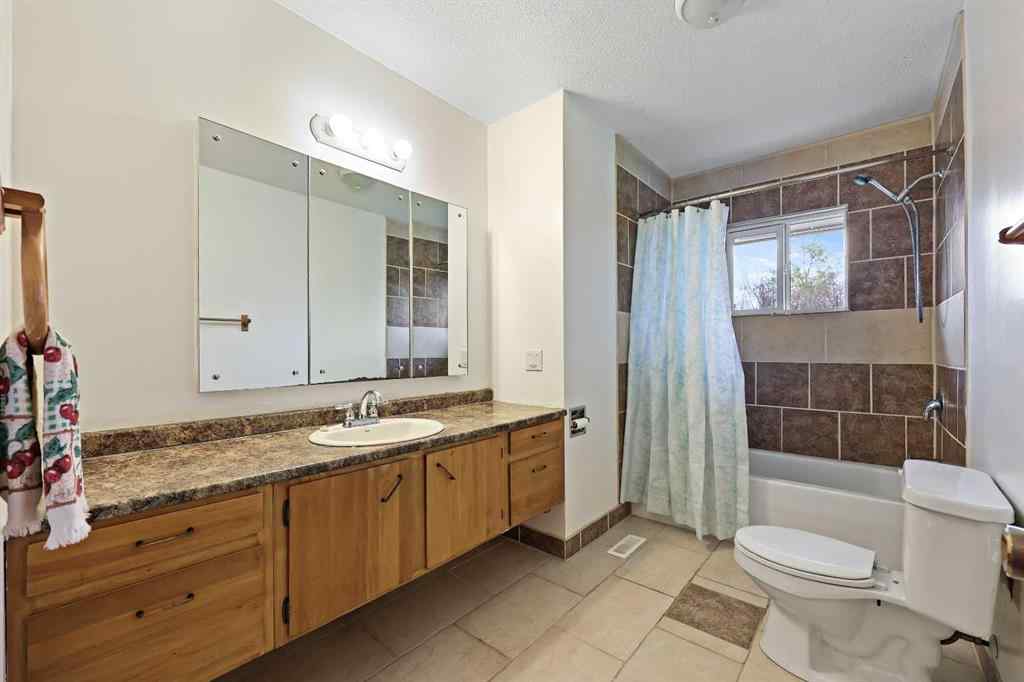 MLS® A2221679 - 31109 Range Road 273   in NONE Rural Mountain View County, Residential