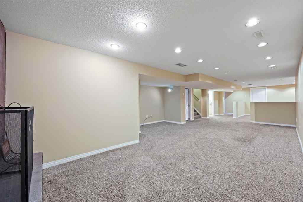 MLS® A2221679 - 31109 Range Road 273   in NONE Rural Mountain View County, Residential