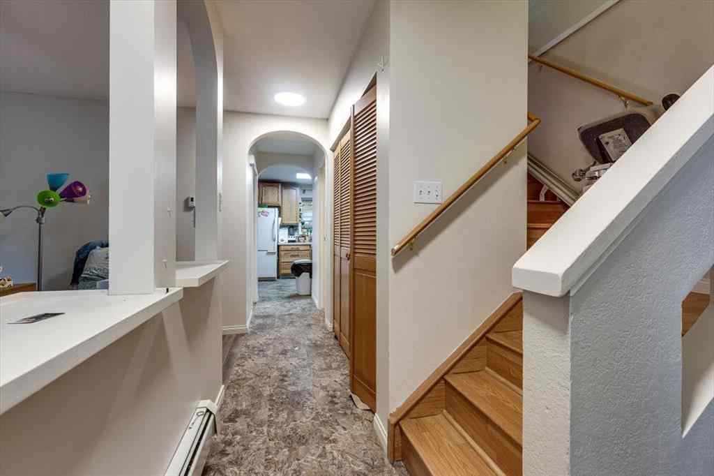 MLS® A2221701 - 5029 53 Street  in Rocky Mtn House Rocky Mountain House, Residential