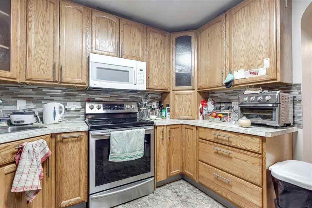 MLS® A2221701 - 5029 53 Street  in Rocky Mtn House Rocky Mountain House, Residential