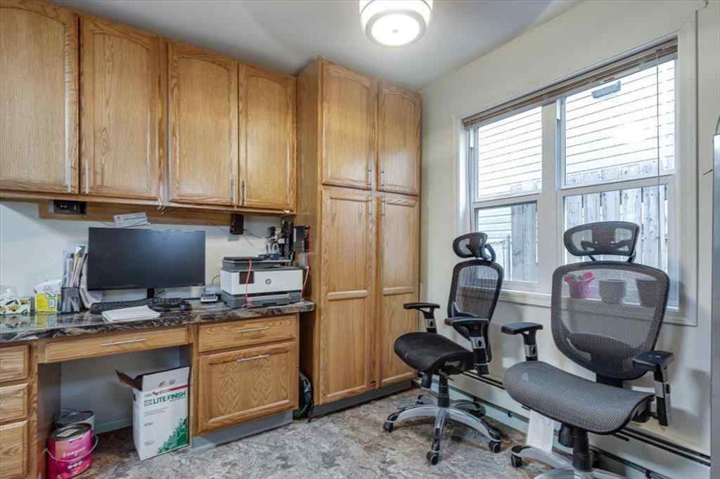 MLS® A2221701 - 5029 53 Street  in Rocky Mtn House Rocky Mountain House, Residential