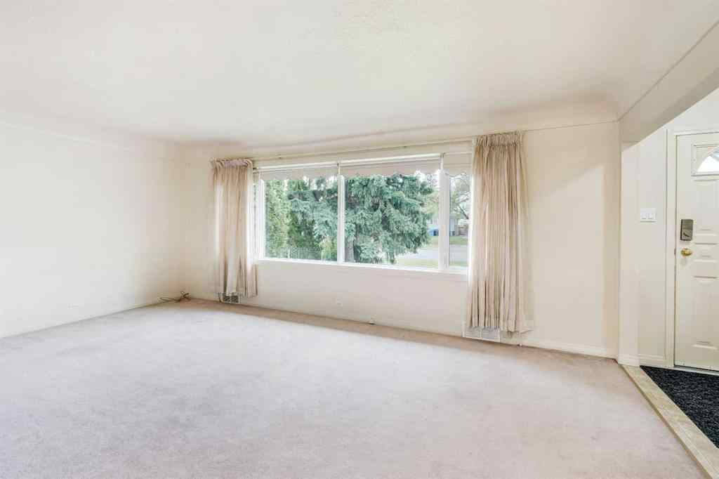 MLS® A2221717 - 733 4 Street S in London Road Lethbridge, Residential