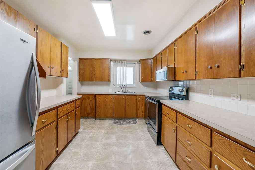 MLS® A2221717 - 733 4 Street S in London Road Lethbridge, Residential