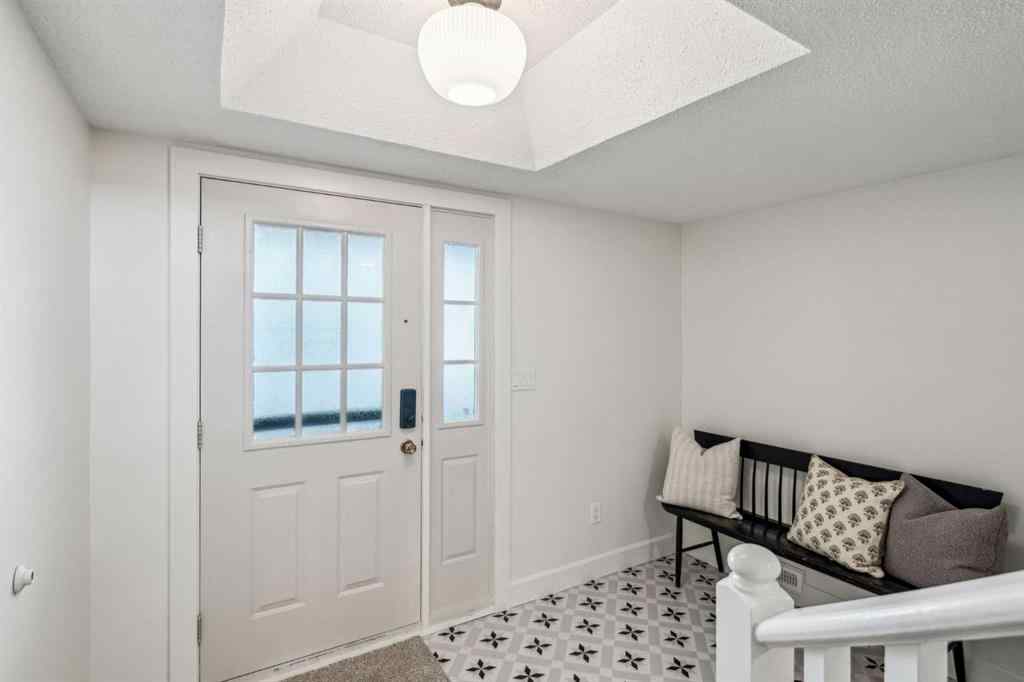 MLS® A2221720 - Unit #129 3437 42 Street NW in Varsity Calgary, Residential