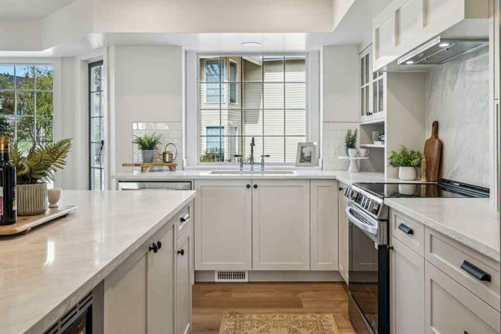 MLS® A2221720 - Unit #129 3437 42 Street NW in Varsity Calgary, Residential