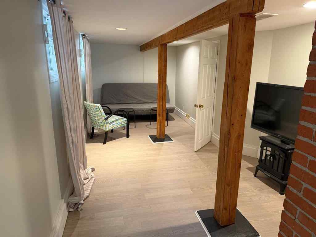 MLS® A2221726 - 522 21 Avenue SW in Cliff Bungalow Calgary, Residential