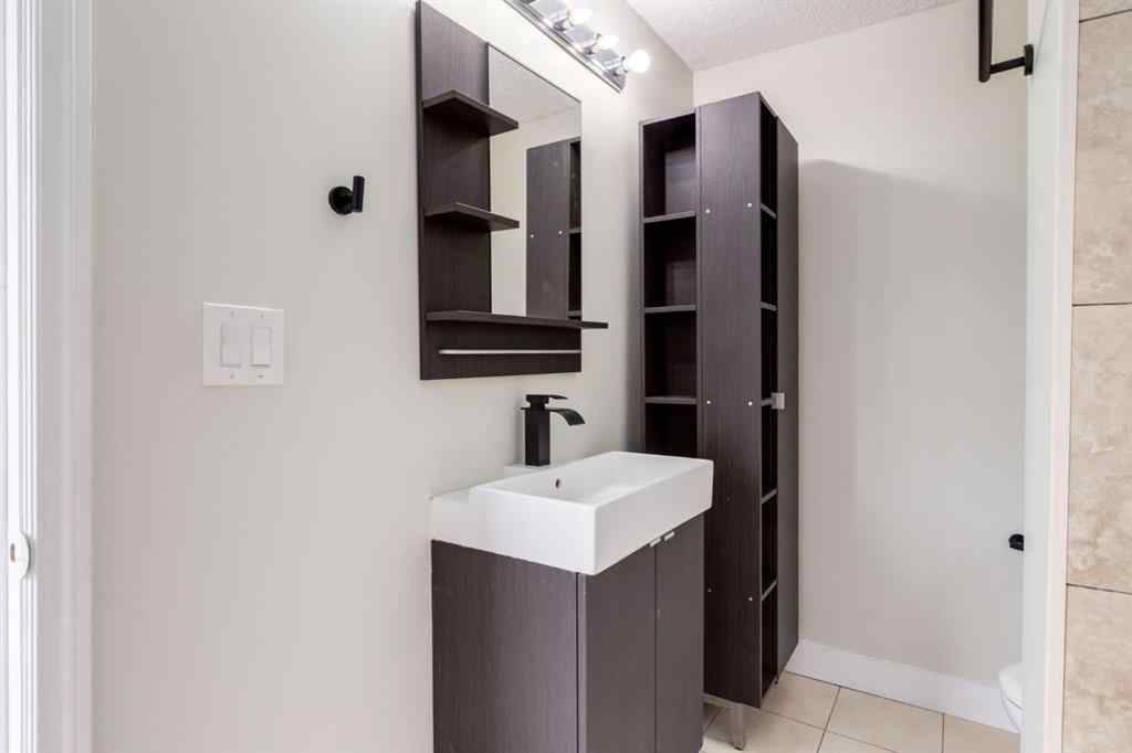 MLS® A2221726 - 522 21 Avenue SW in Cliff Bungalow Calgary, Residential