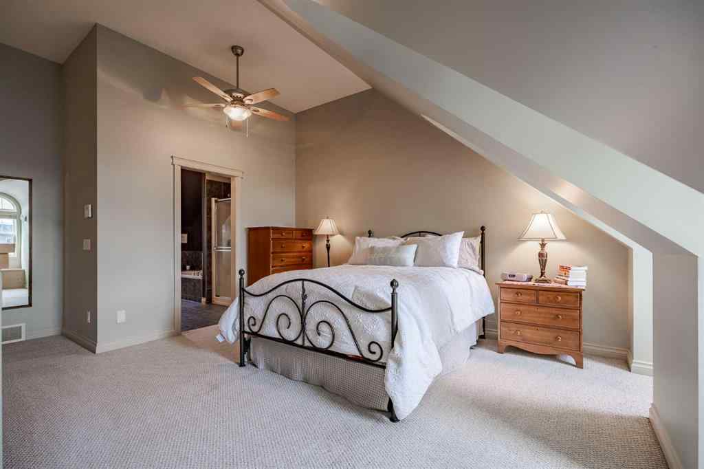 MLS® A2221793 - 211 Ypres Green SW in Garrison Woods Calgary, Residential