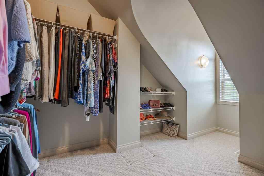 MLS® A2221793 - 211 Ypres Green SW in Garrison Woods Calgary, Residential