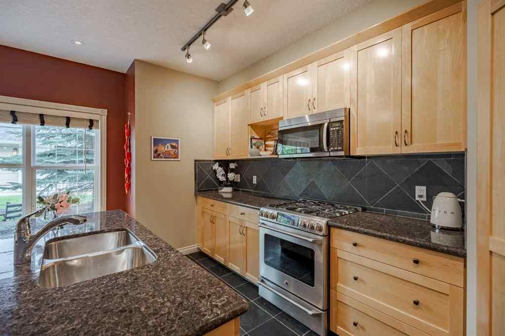 MLS® A2221793 - 211 Ypres Green SW in Garrison Woods Calgary, Residential