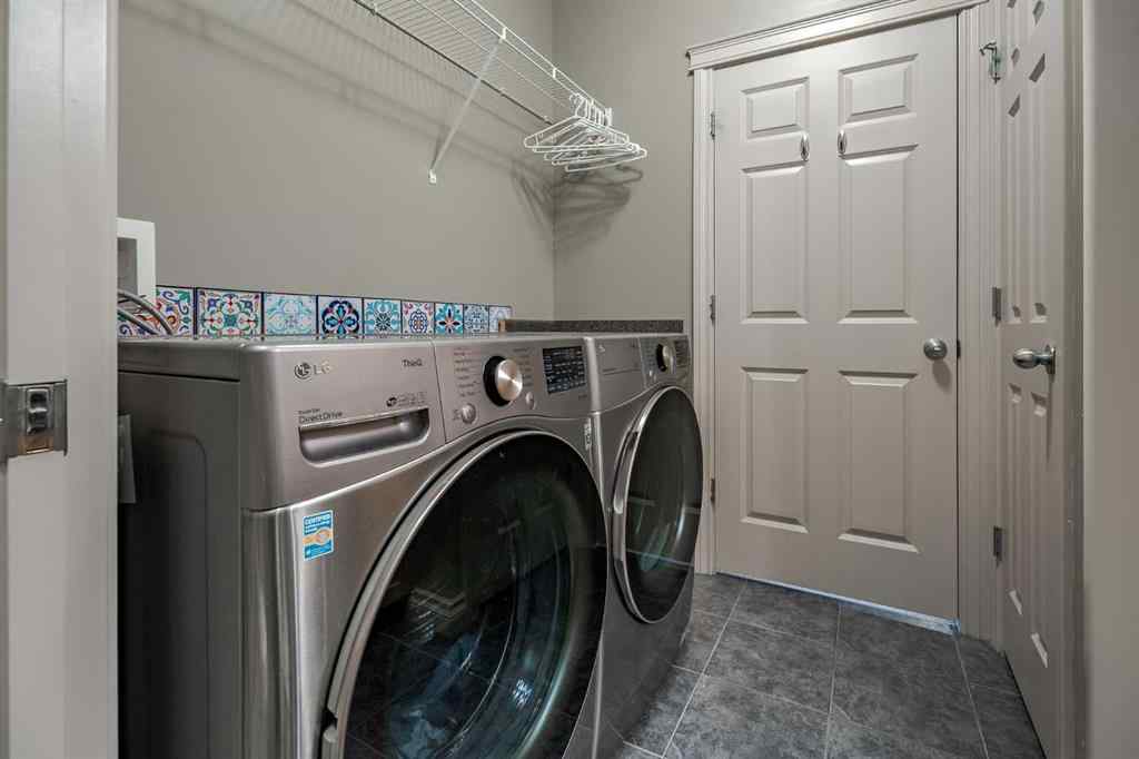 MLS® A2221793 - 211 Ypres Green SW in Garrison Woods Calgary, Residential