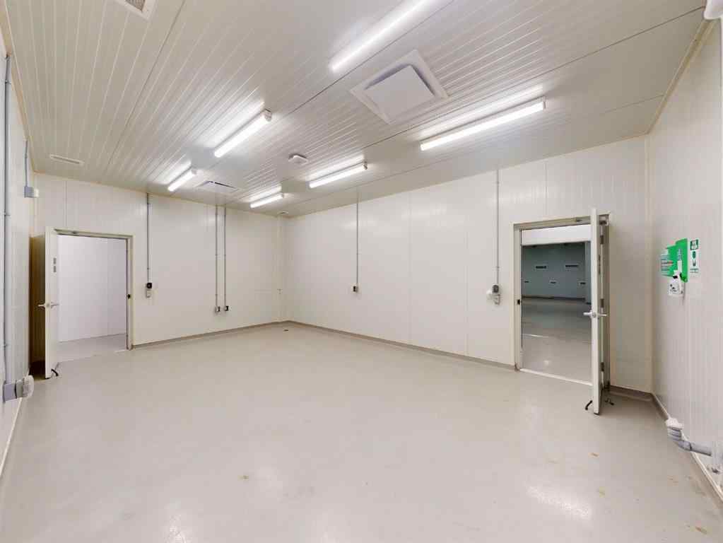 MLS® A2221796 - 4013 Brandon Street SE in Manchester Industrial Calgary, Commercial