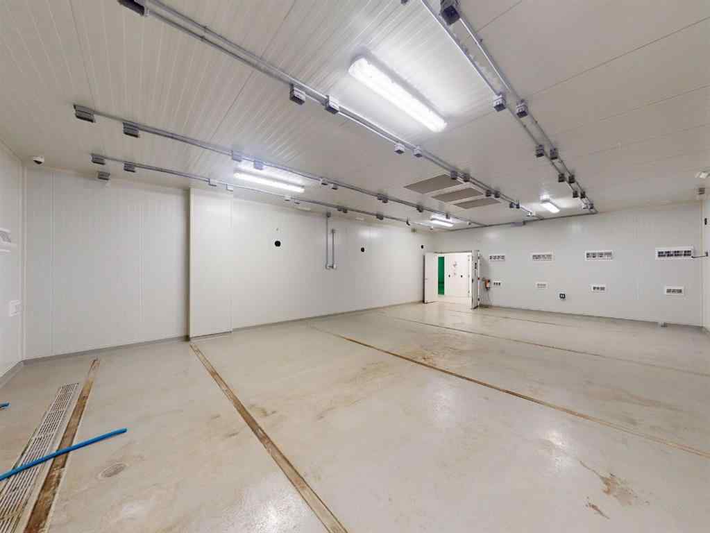 MLS® A2221796 - 4013 Brandon Street SE in Manchester Industrial Calgary, Commercial