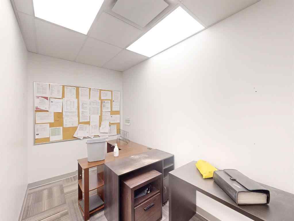 MLS® A2221796 - 4013 Brandon Street SE in Manchester Industrial Calgary, Commercial