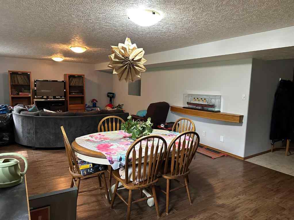 MLS® A2221814 - 3318 Township Road 400   in NONE Rural Lacombe County, Residential