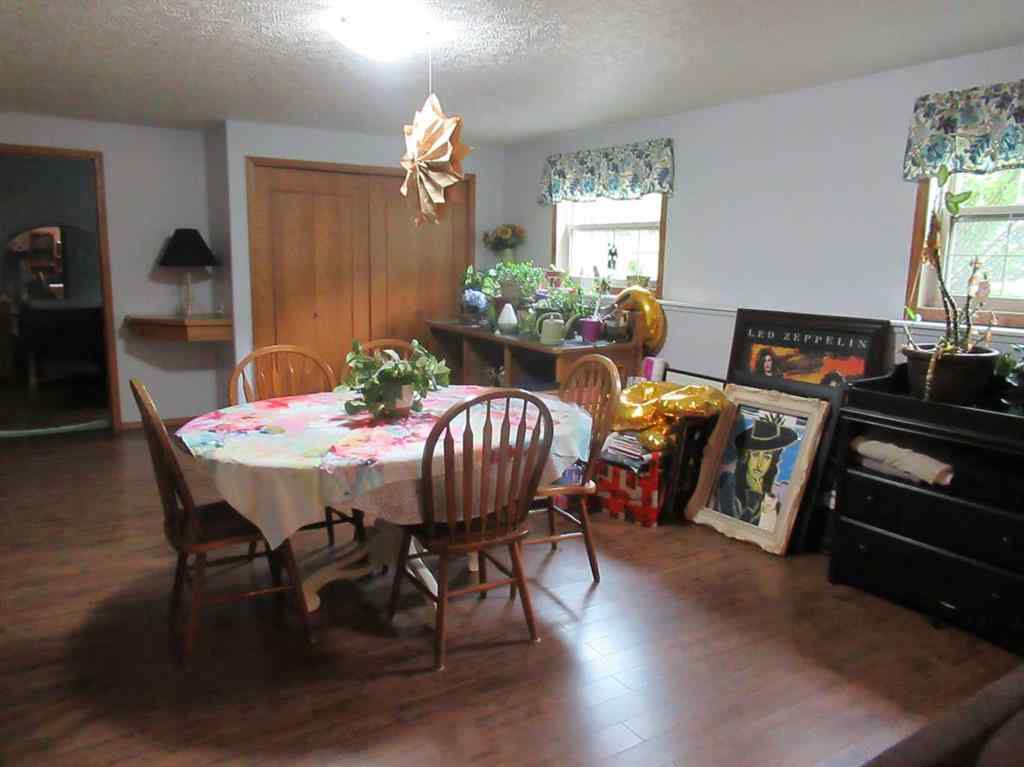MLS® A2221814 - 3318 Township Road 400   in NONE Rural Lacombe County, Residential