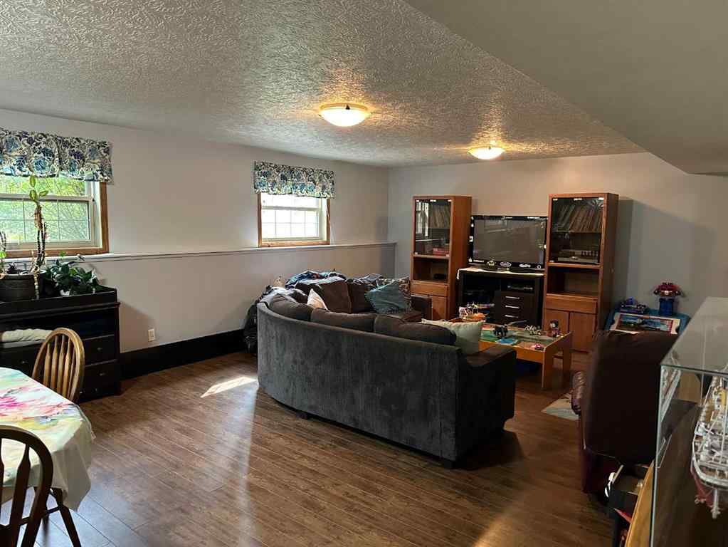 MLS® A2221814 - 3318 Township Road 400   in NONE Rural Lacombe County, Residential