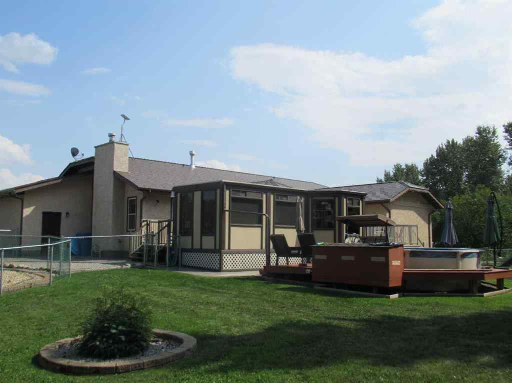 MLS® A2221814 - 3318 Township Road 400   in NONE Rural Lacombe County, Residential