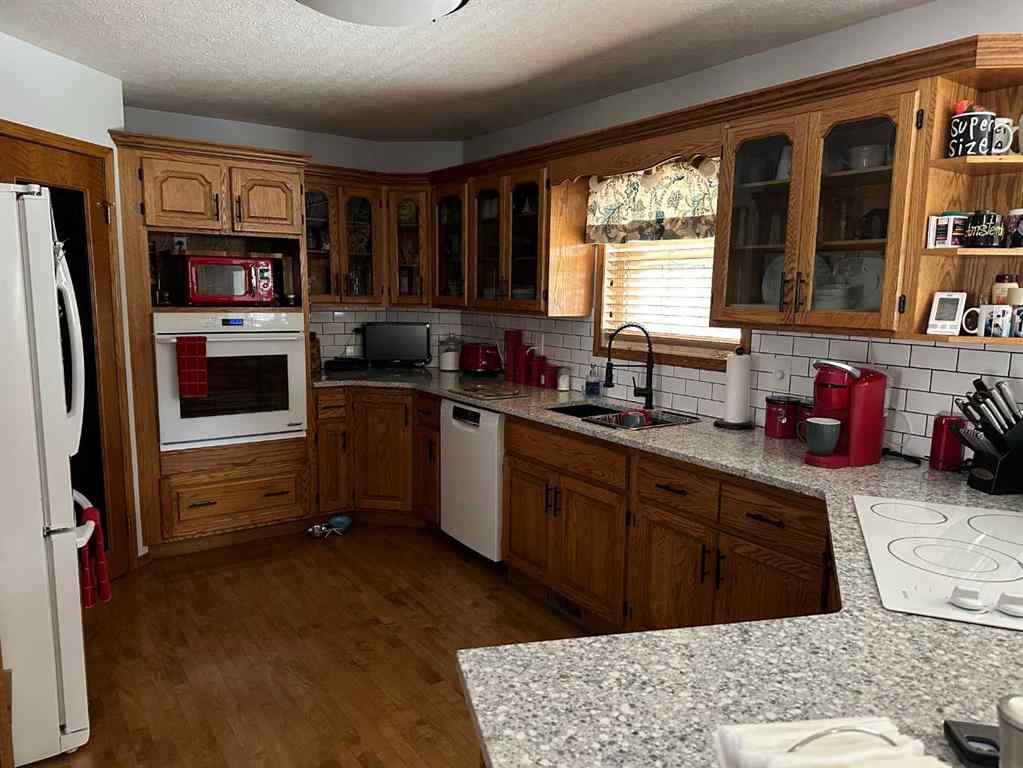 MLS® A2221814 - 3318 Township Road 400   in NONE Rural Lacombe County, Residential