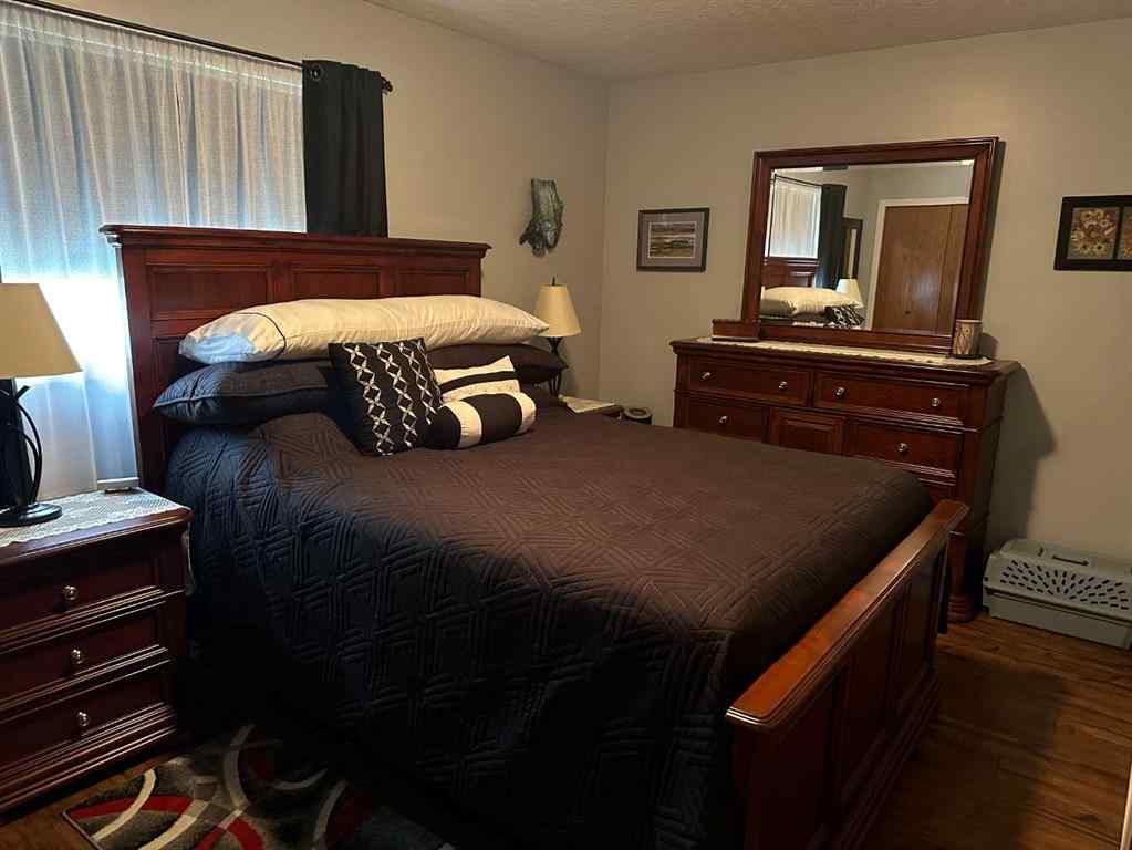 MLS® A2221814 - 3318 Township Road 400   in NONE Rural Lacombe County, Residential