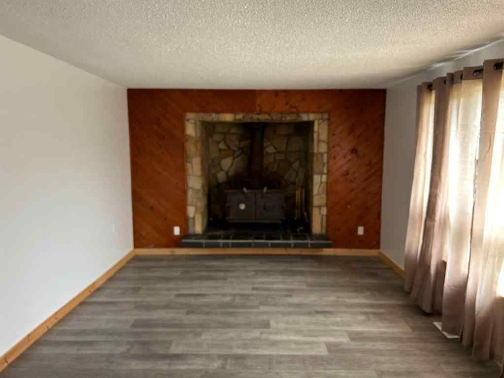 MLS® A2221825 - 54,52 1st Avenue  in NONE Faust, Residential