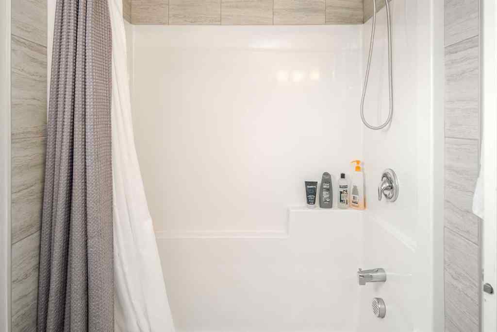 MLS® A2221865 - 232 Lucas Manor NW in Livingston Calgary, Residential