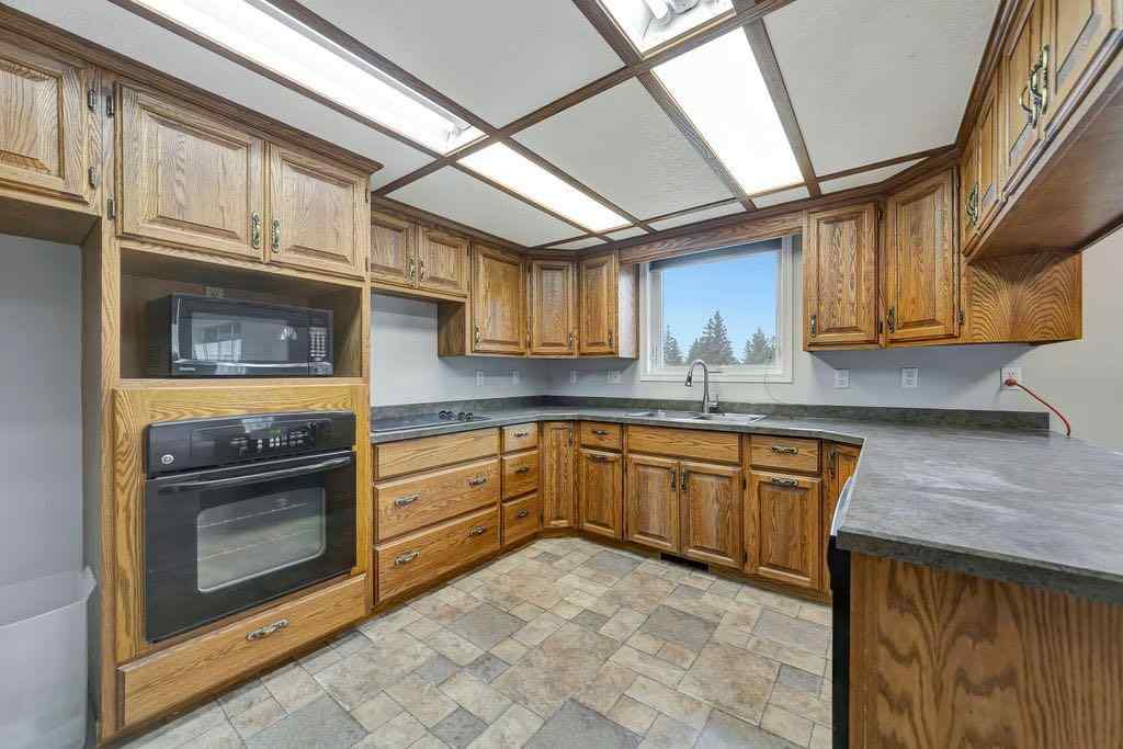 MLS® A2221876 - 201 3 Avenue E   in NONE Neilburg, Residential