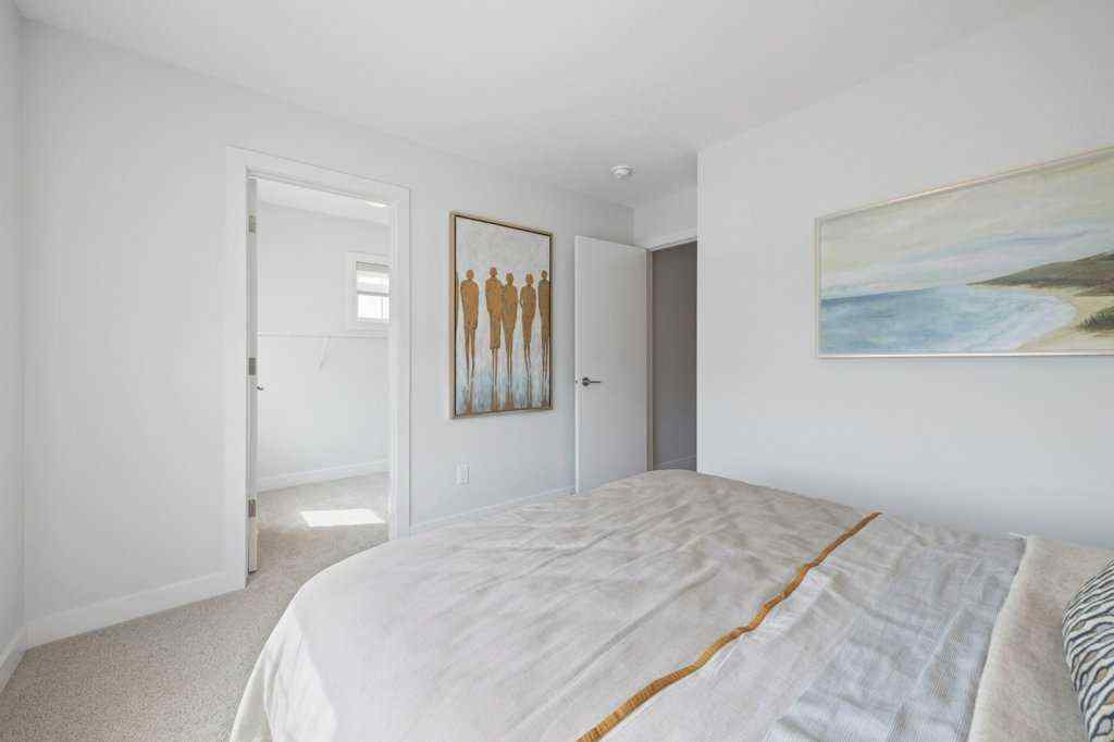 MLS® A2221906 - 102 South Shore Court  in South Shores Chestermere, Residential