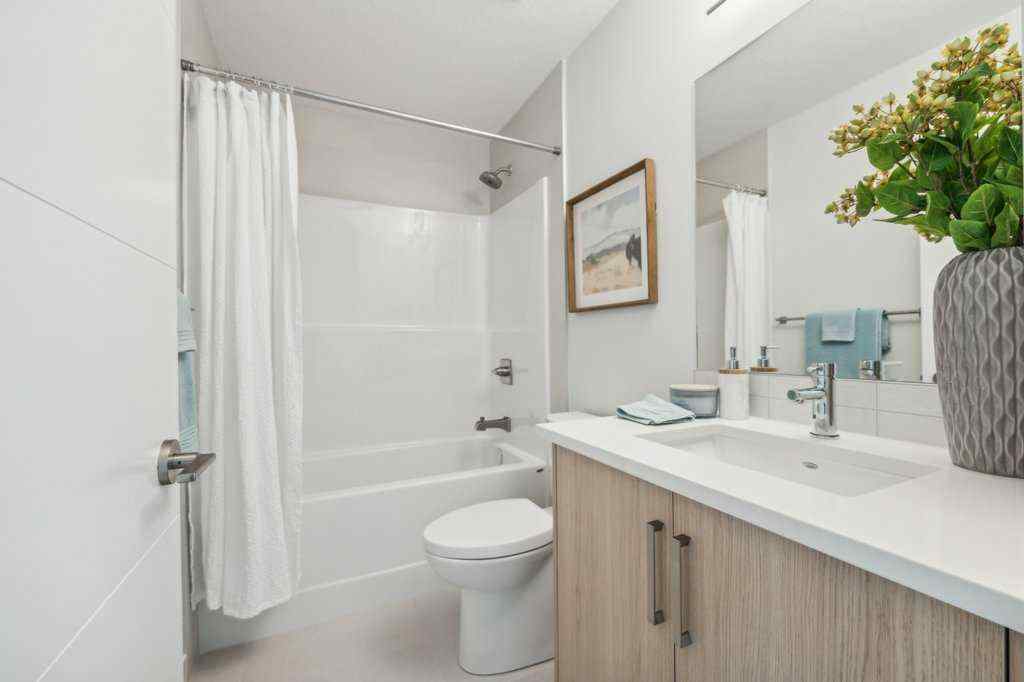 MLS® A2221906 - 102 South Shore Court  in South Shores Chestermere, Residential