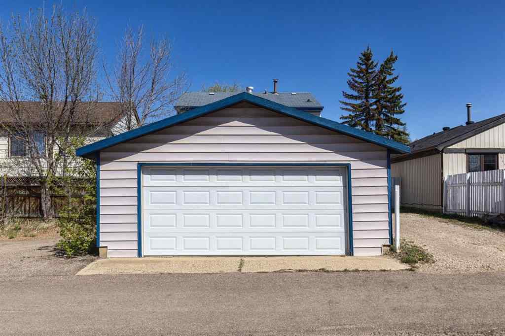 MLS® A2221928 - 105 Bird Crescent  in Thickwood Fort McMurray, Residential