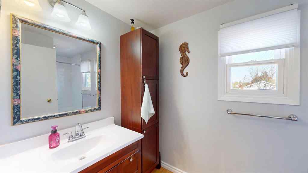 MLS® A2221928 - 105 Bird Crescent  in Thickwood Fort McMurray, Residential
