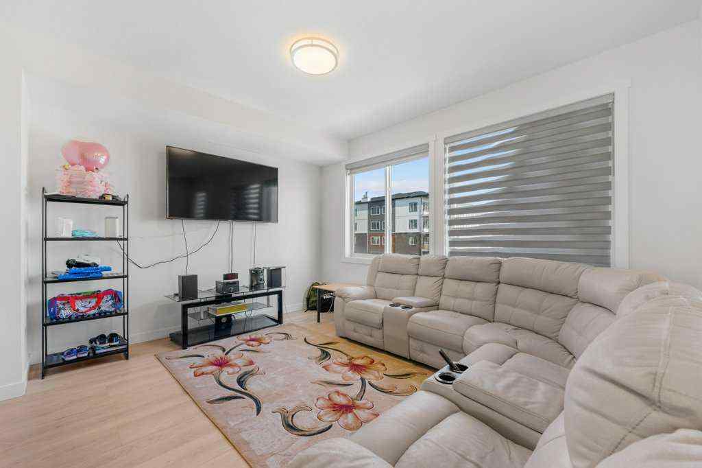 MLS® A2221936 - Unit #304 33 Merganser Drive W in Chelsea_CH Chestermere, Residential