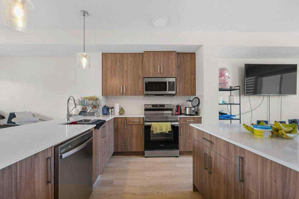 MLS® A2221936 - Unit #304 33 Merganser Drive W in Chelsea_CH Chestermere, Residential