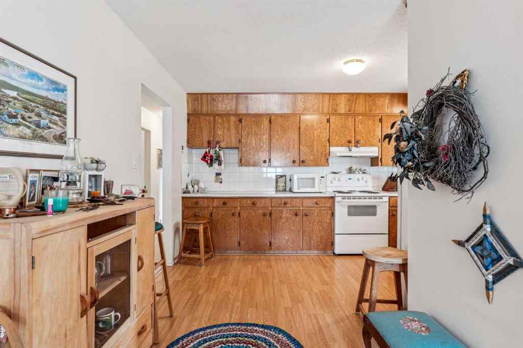 MLS® A2222022 - 201 11 Avenue SW in Old Rodeo Grounds High River, Residential