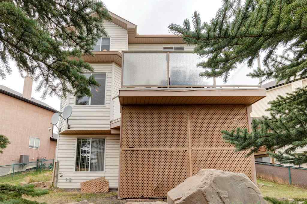 MLS® A2222029 - 6 Bow Ridge Close  in Bow Ridge Cochrane, Residential