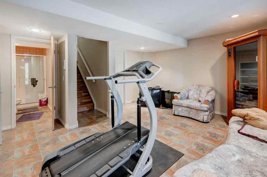 MLS® A2222029 - 6 Bow Ridge Close  in Bow Ridge Cochrane, Residential