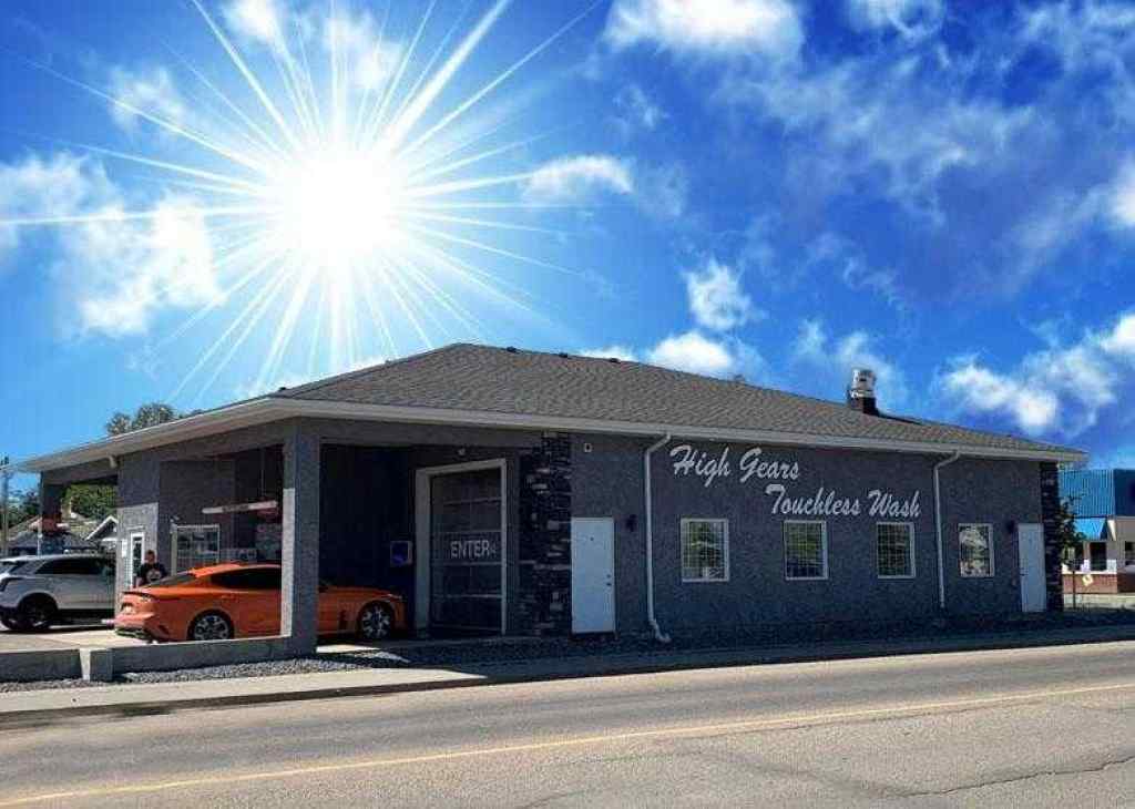 MLS® A2222050 - 9520 100 Street  in Morinville Morinville, Commercial