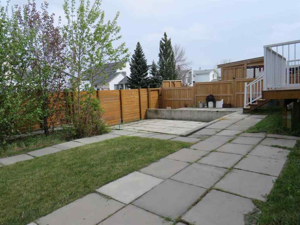 MLS® A2222080 - 63 La Valencia Gardens NE in Monterey Park Calgary, Residential