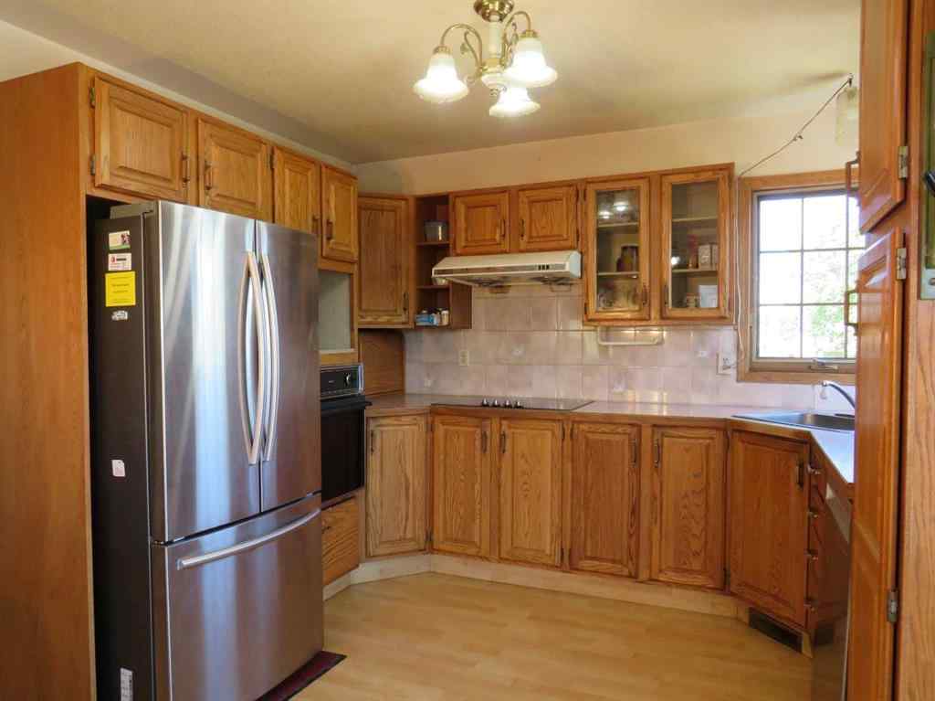 MLS® A2222080 - 63 La Valencia Gardens NE in Monterey Park Calgary, Residential