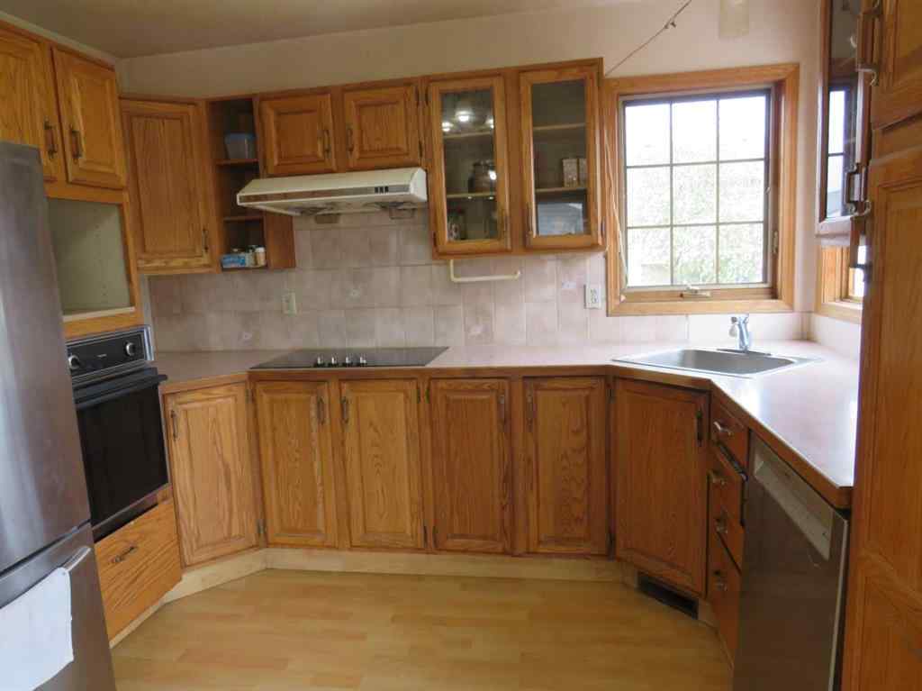 MLS® A2222080 - 63 La Valencia Gardens NE in Monterey Park Calgary, Residential