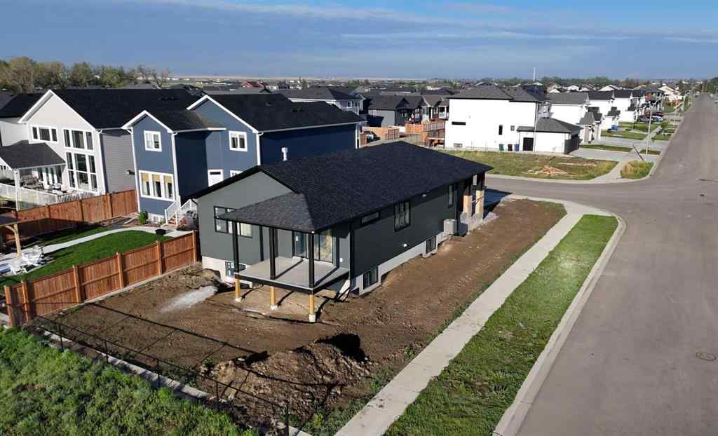 MLS® A2222108 - 1712 Sixmile View S in Southgate Lethbridge, Residential